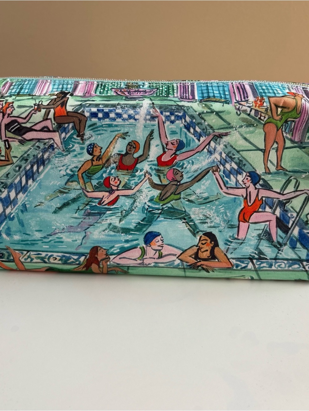 Estée Lauder x Mokshini Poolside Makeup Bag